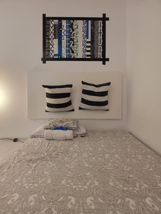 Apartment Minimalist Studio Bucharest
