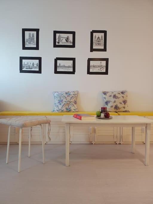 Minimalist Studio Bucharest