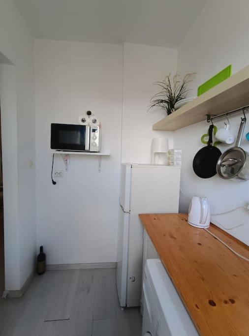 Minimalist Studio * Bucharest